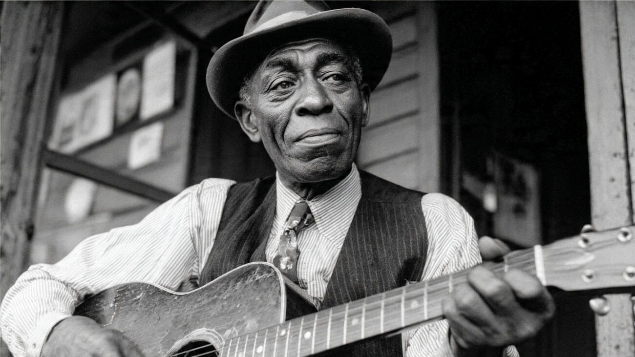 mississippi_john_hurt_gentle_voice_of_country